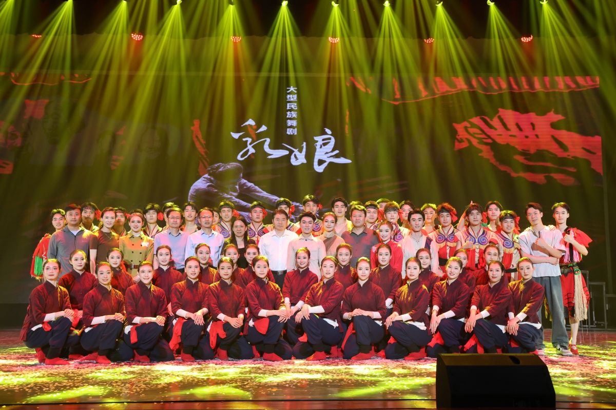 7523e5ede5eab4b80f3c2808c3fcafa_副本.jpg