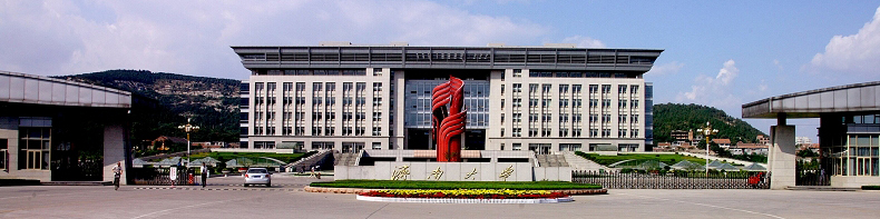 济南大学大门.jpg